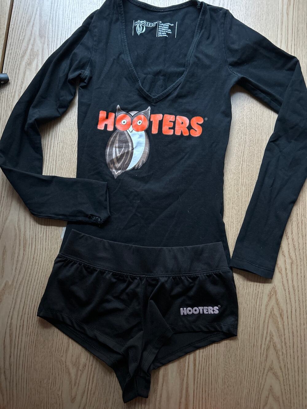 b20 Women 2pc Hooters Girl Uniform Long sleeve Top Cheeky Shorts Xs Waist 11-14"